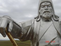 памятник Великому хану