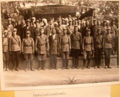 Офицеры 6-й уйгурской кавалерийской дивизии