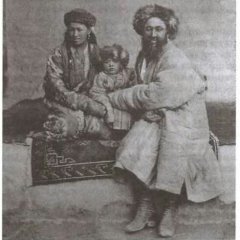 Бек с семьей, Певцов, 1888, Путешествие в Кашгарию и Куньлунь.jpg